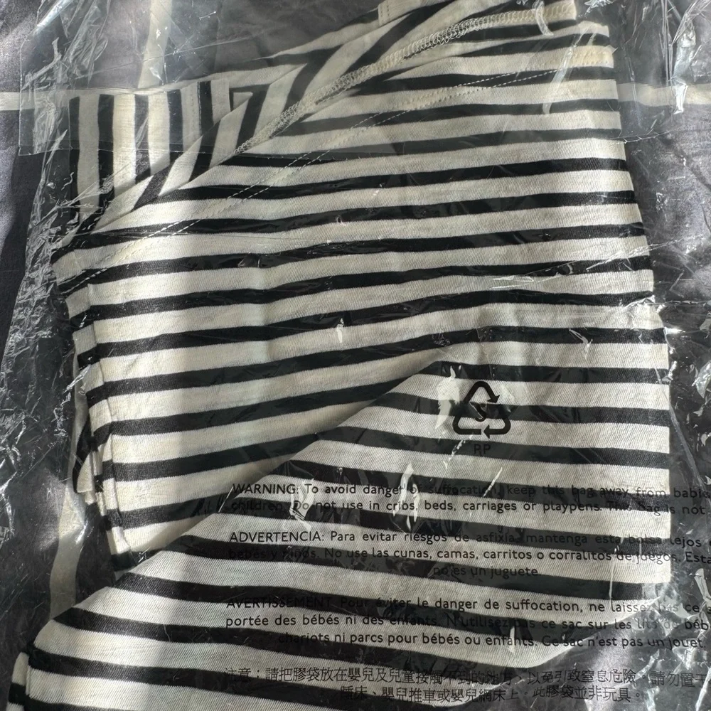 New! Madewell T-Shirt Black and White Striped size XS